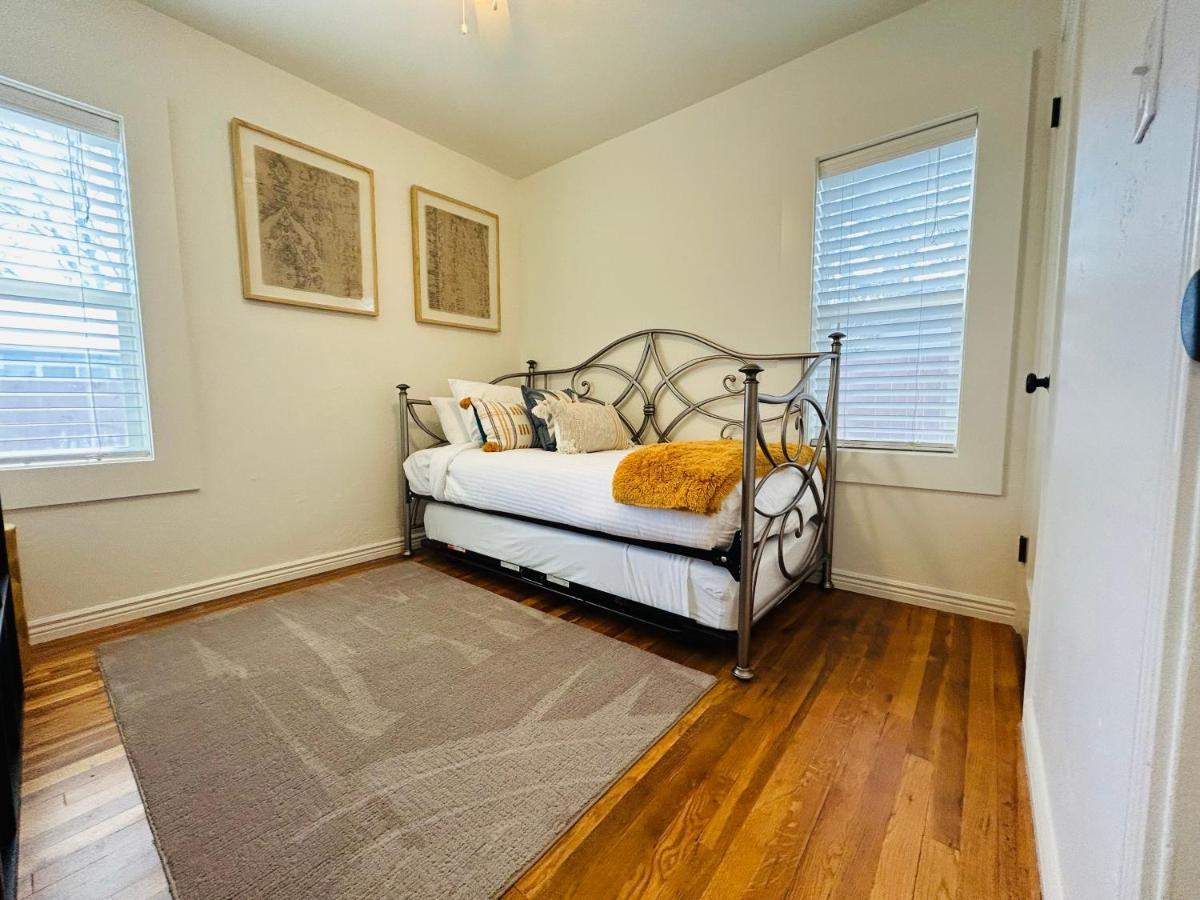 Home Sweet Idahome, Feels Like Home With All The Decor You Wish You Could Afford King Bed In Master, Fully Fenced Dog Friendly Yard, A Few Blocks From Bsu And Downtown Boise, Your Perfect Stay! Exteriér fotografie